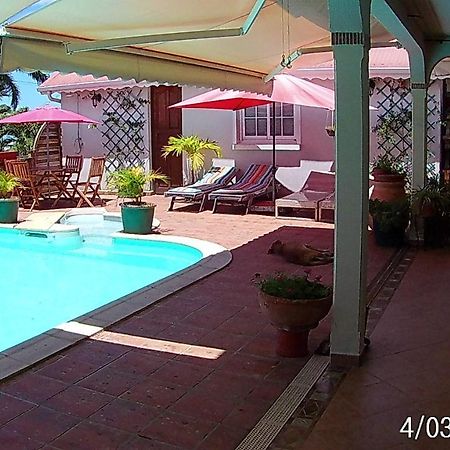 סן-קלוד Agreable Chambre D'Hotes, Sdb, Piscine, Carbet Cuisine. מראה חיצוני תמונה